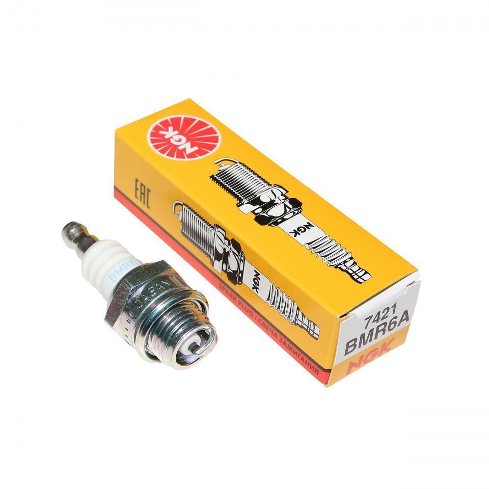 Bougie d'allumage NGK pour Auto BMR6A / 7421 Neuf