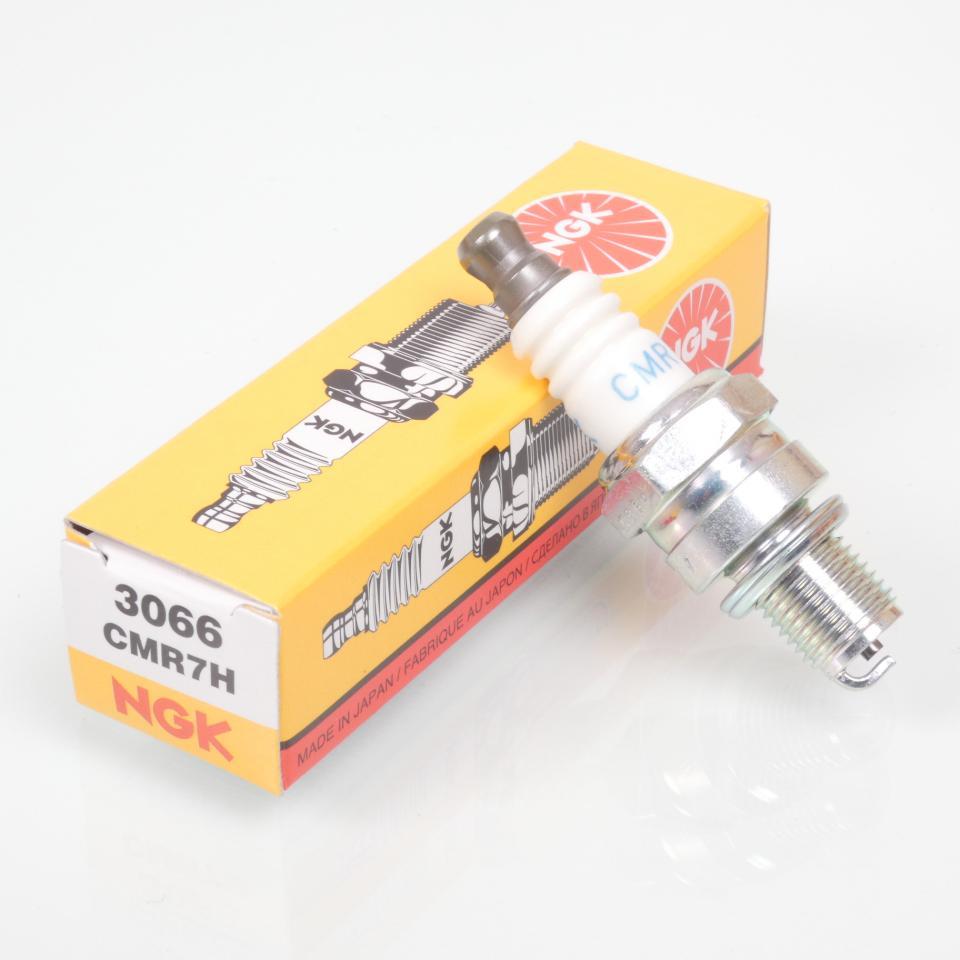 Bougie d'allumage NGK pour Auto CMR7H / 3066 Neuf