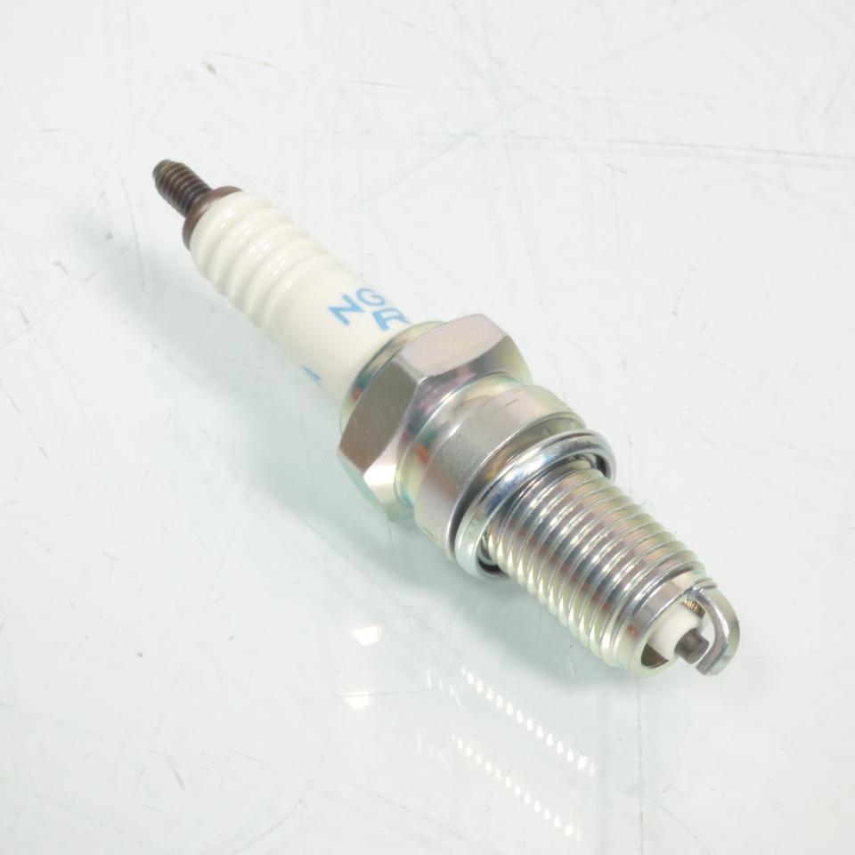 Bougie d'allumage NGK pour Moto Triumph 900 Legend TT 1998 à 2001 Neuf