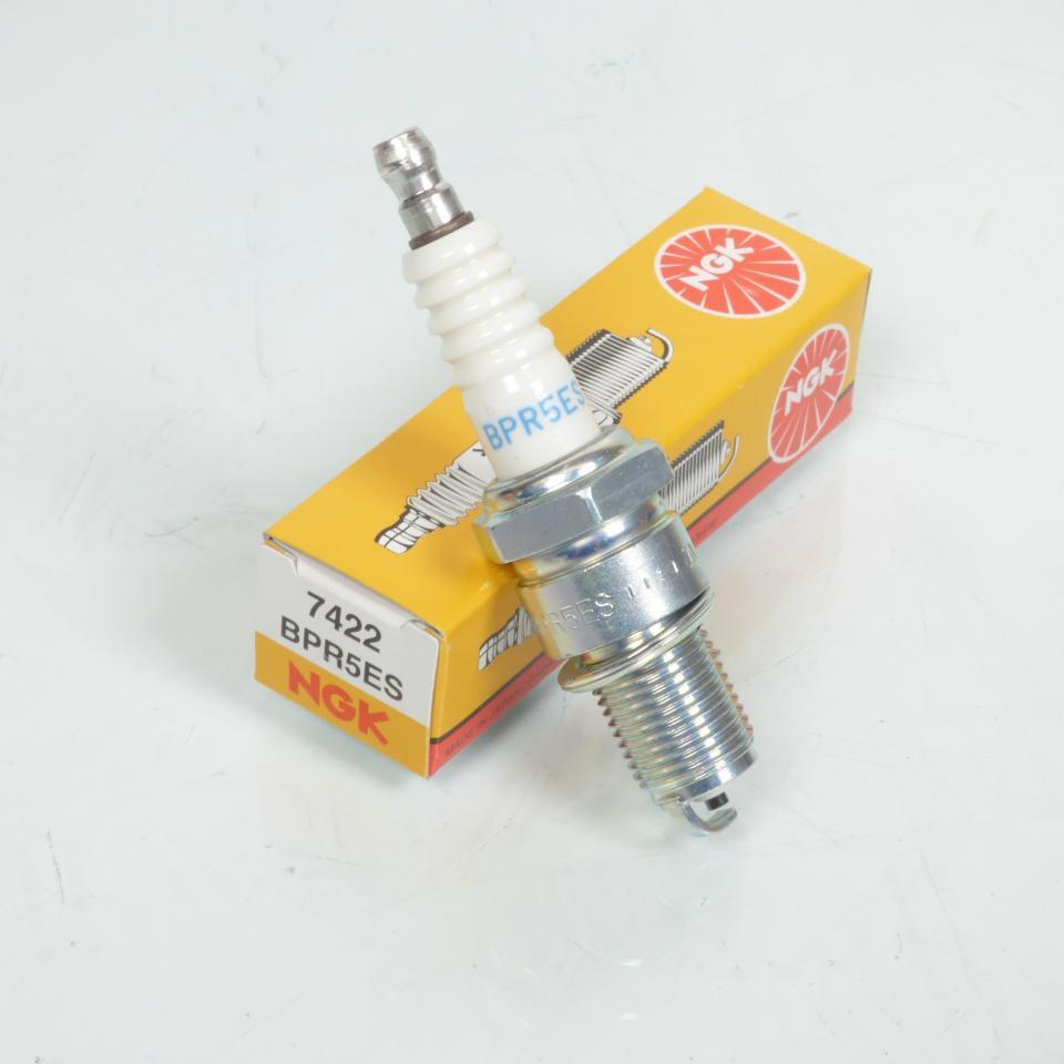Bougie d'allumage NGK pour Moto Bultaco 125 SHERPA S Après 2000 BPR5ES / 7422 / Par 10 Neuf