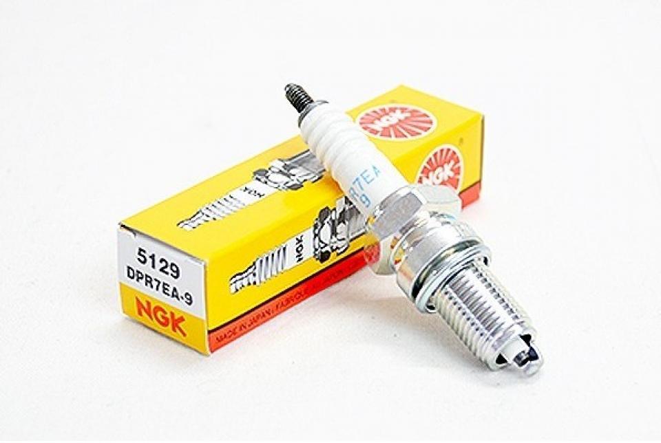 Bougie d'allumage NGK pour Moto Adly 125 AJP PR4 Après 2003 DPR7EA-9 / 5129 Neuf