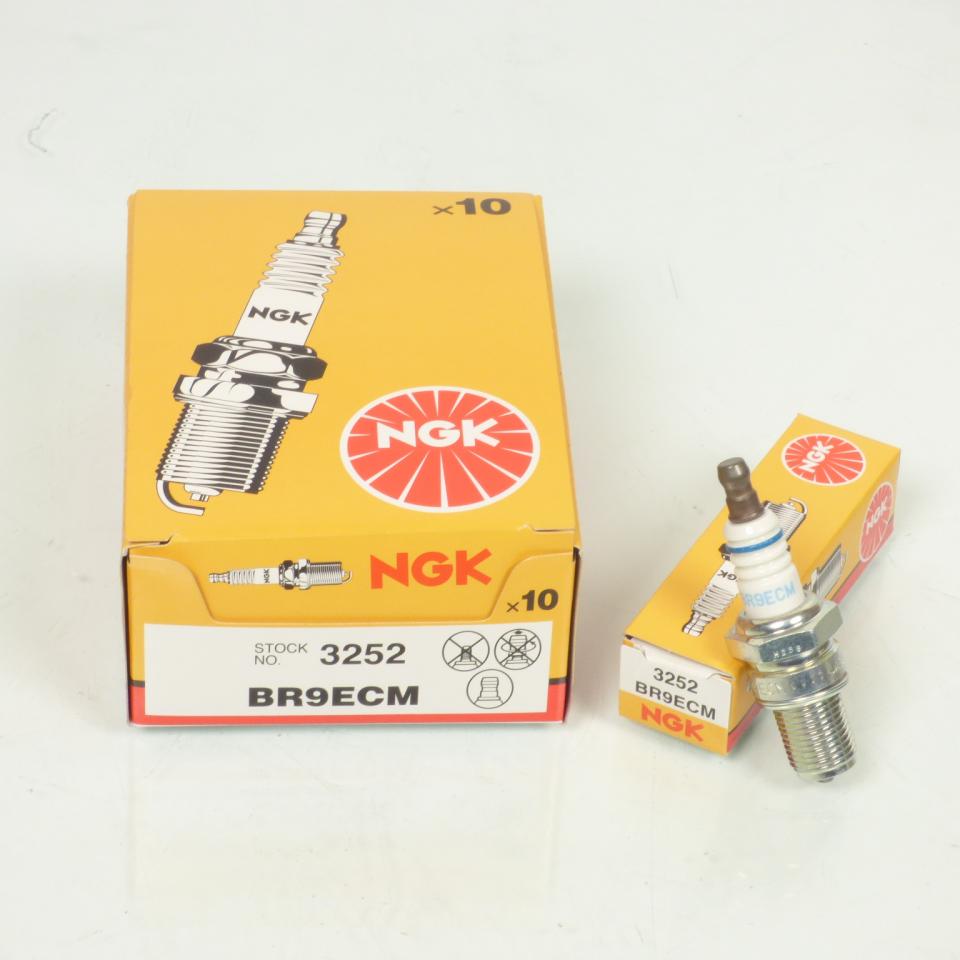 Bougie d'allumage NGK pour Moto Yamaha 125 TZR R BELGARDA 1993 à 1999 Neuf