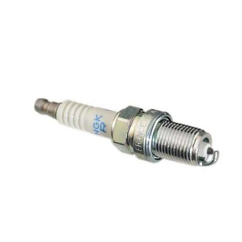 Bougie d'allumage NGK pour Moto Moto Guzzi 650 V65 BCPR6ES / 2330 / Par 10 Neuf