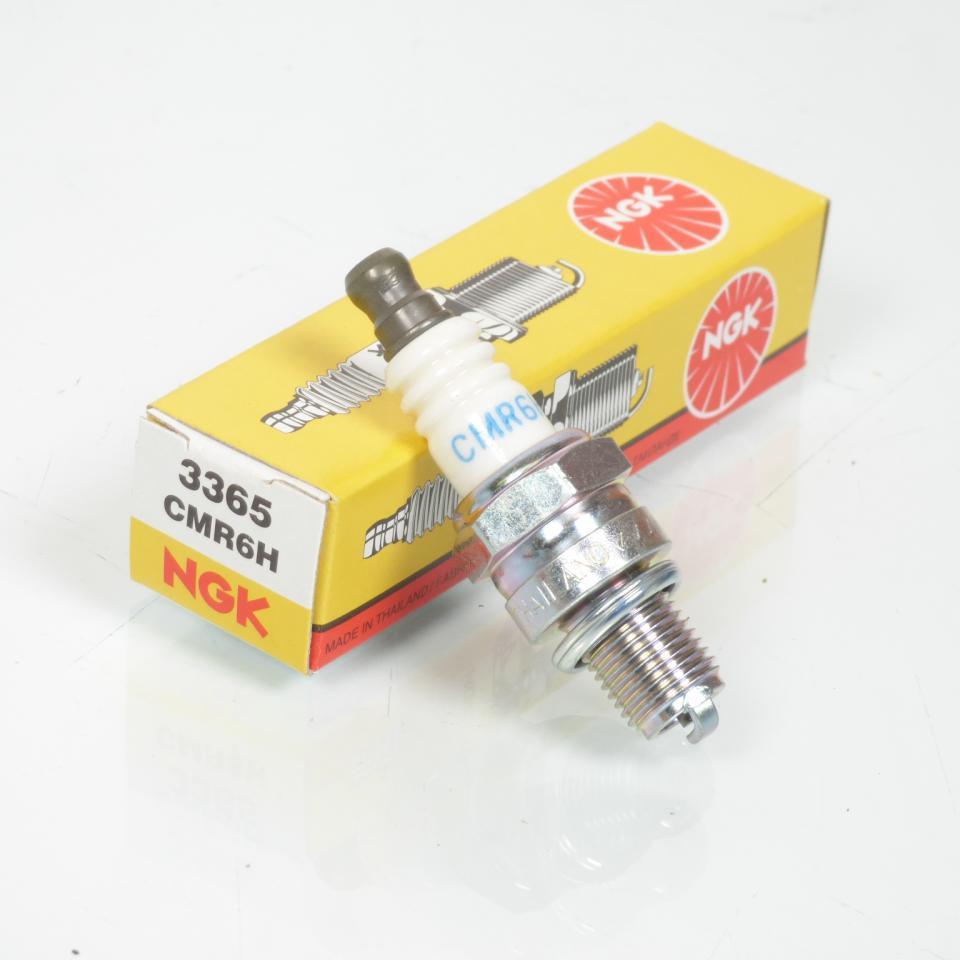 Bougie d'allumage NGK pour Auto CMR6H / 3365 / Par 10 Neuf