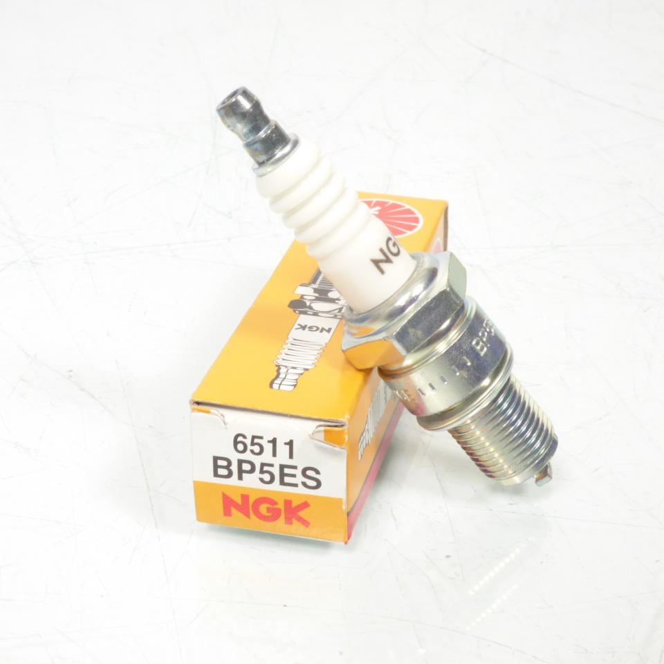 Bougie d'allumage NGK pour Moto Sherco 200 2.0 Après 1999 Neuf