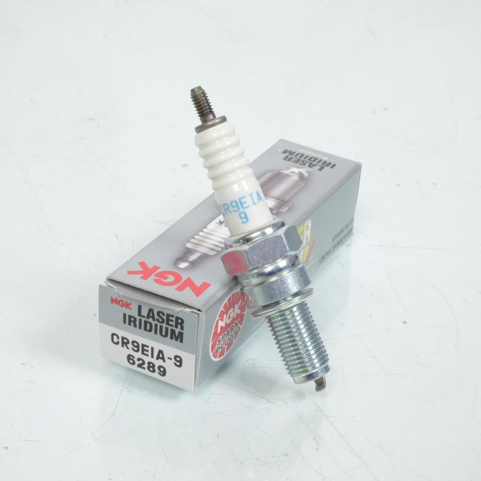Bougie d'allumage NGK pour Moto CF moto 690 CL-X HERITAGE 2021 à 2022 CR9EIA-9 Laser Iridium / 6289 Neuf