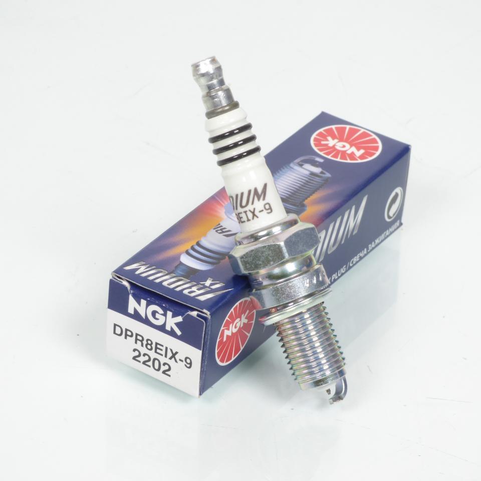 Bougie d'allumage NGK pour Moto Honda 500 Vt E 1983 à 1985 Neuf