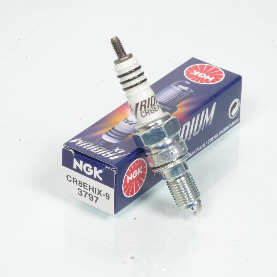 Bougie d'allumage NGK pour Moto Honda 600 Hornet 2011 à 2020 CR8EHIX-9 / 3797 Neuf