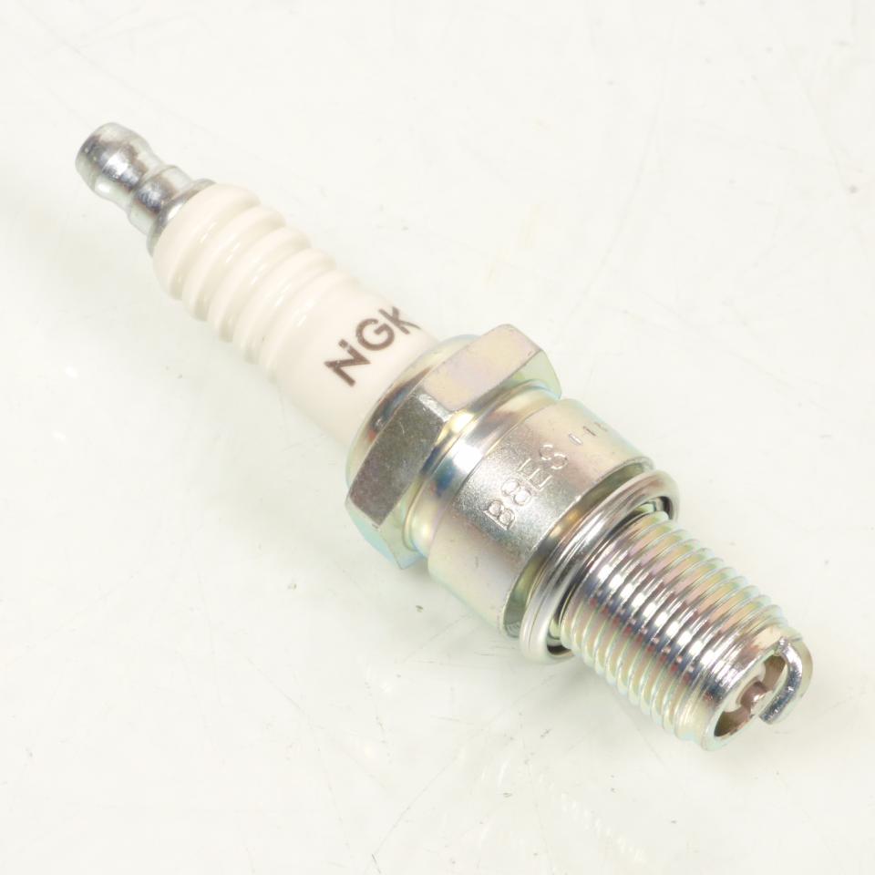 Bougie d'allumage NGK pour Moto Bultaco 350 PURSANG MK6 Après 2000 Neuf