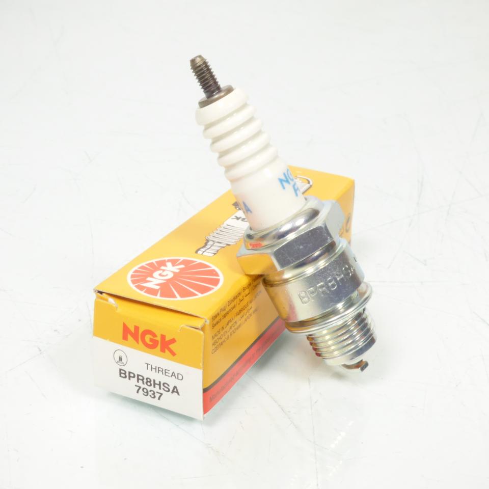 Bougie d'allumage NGK pour Auto BPR8HSA / Par 10 Neuf