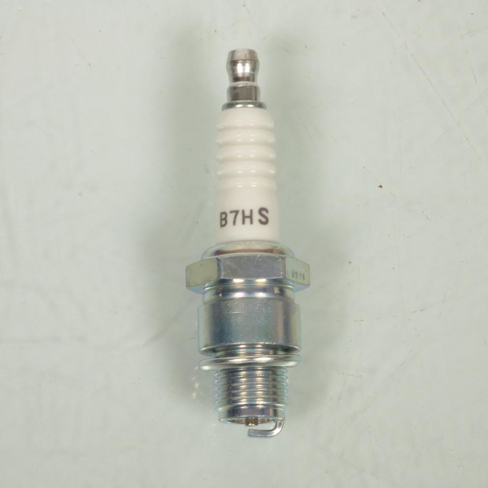 Bougie d'allumage NGK pour Quad Aeon 100 Cobra 4X2 2002 à 2004 Neuf