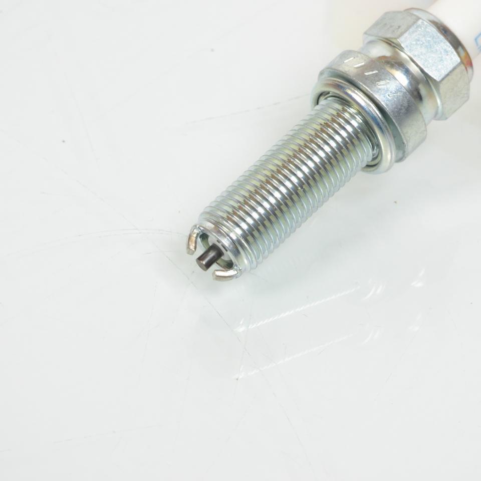 Bougie d'allumage NGK pour Moto Yamaha 1000 MT-10 2016 à 2023 Neuf