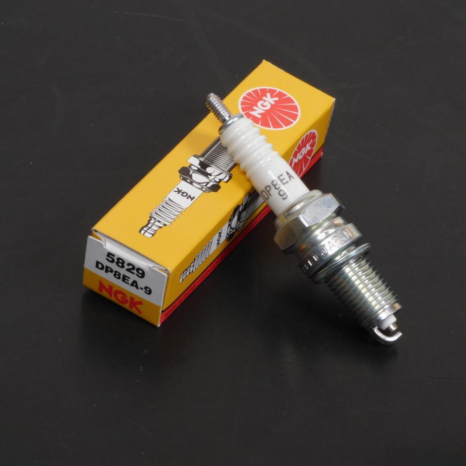 Bougie d'allumage NGK pour Moto Hyosung 125 Ga Cruise I 1995 à 1998 DP8EA-9 / 5829 Neuf