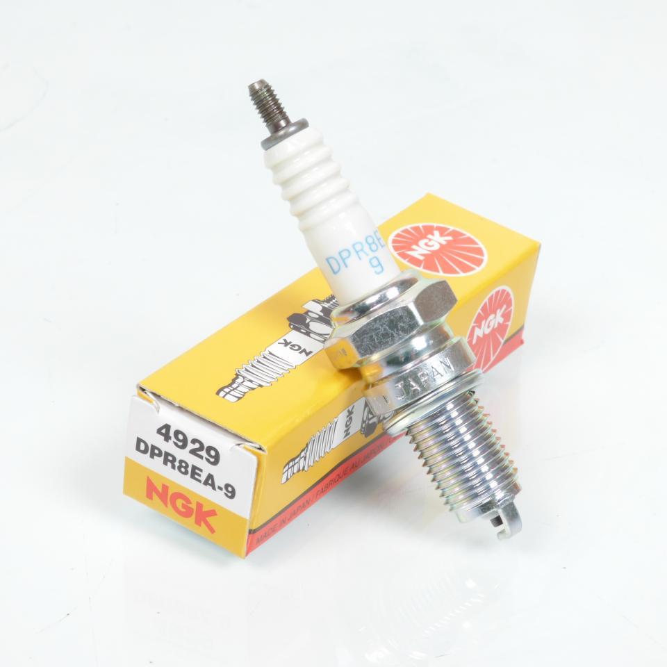 Bougie d'allumage NGK pour Moto NC NC DPR8EA-9 / 4929 Neuf