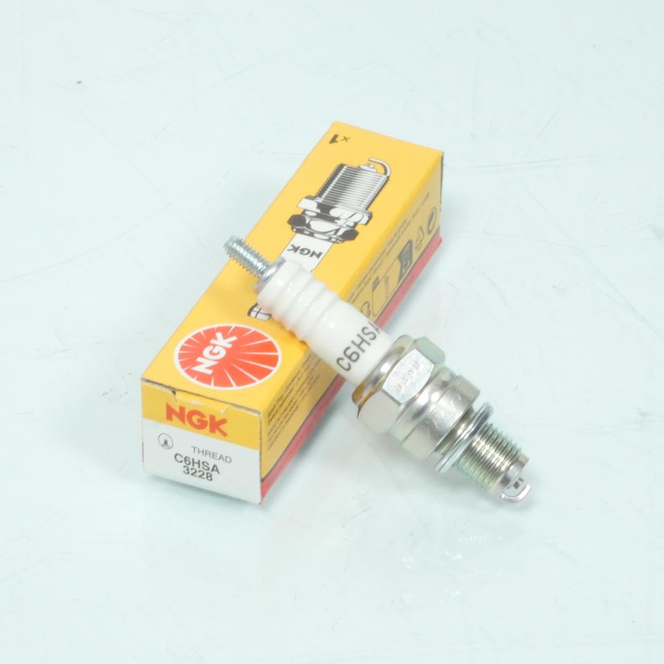 Bougie d'allumage NGK pour Quad CAN-AM 90 DS X 2008 à 2023 C6HSA / 3228 Neuf