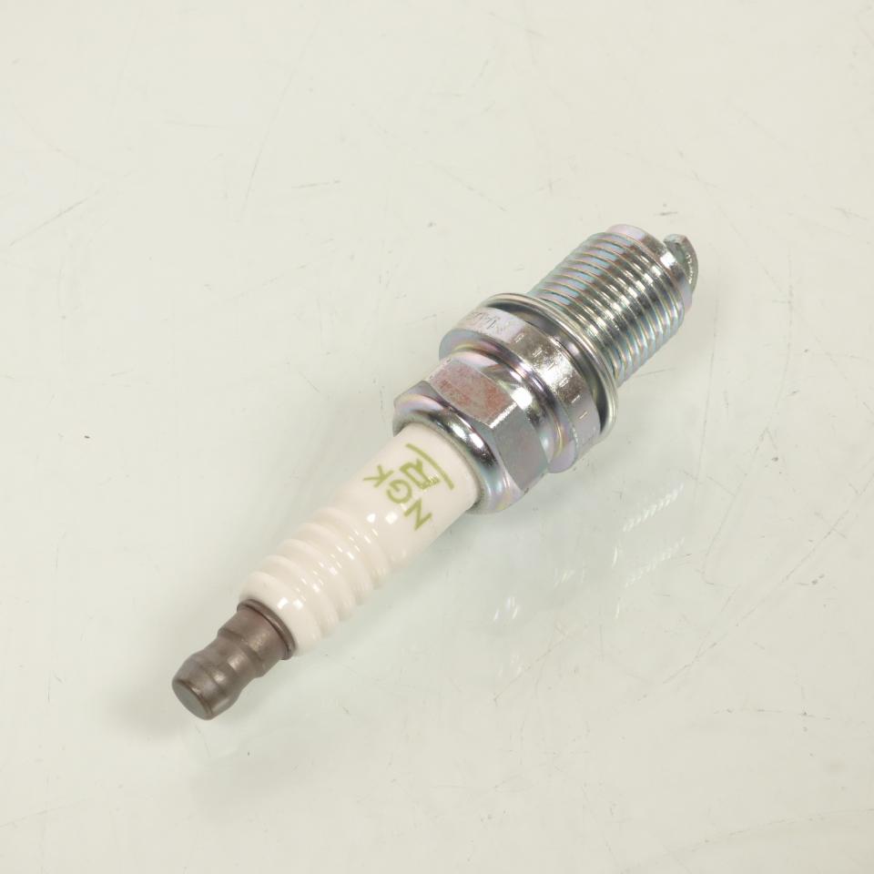 Bougie d'allumage NGK BKR5E-11 / 6953 pour moto Neuf