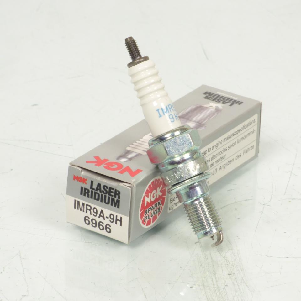 Bougie d'allumage NGK pour Auto Aprilia IMR9A-9H / 6966 Laser Iridium Neuf