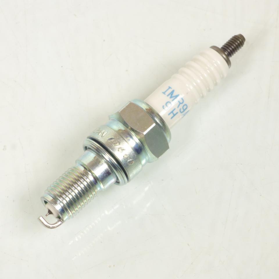 Bougie d'allumage NGK pour Auto Aprilia IMR9A-9H / 6966 Laser Iridium Neuf