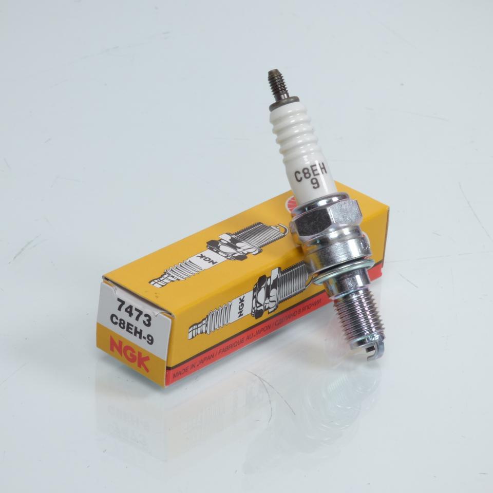 Bougie d'allumage NGK pour Moto Daelim 125 ADVANCE Après 1995 C8EH-9 / 7473 / Par 10 Neuf