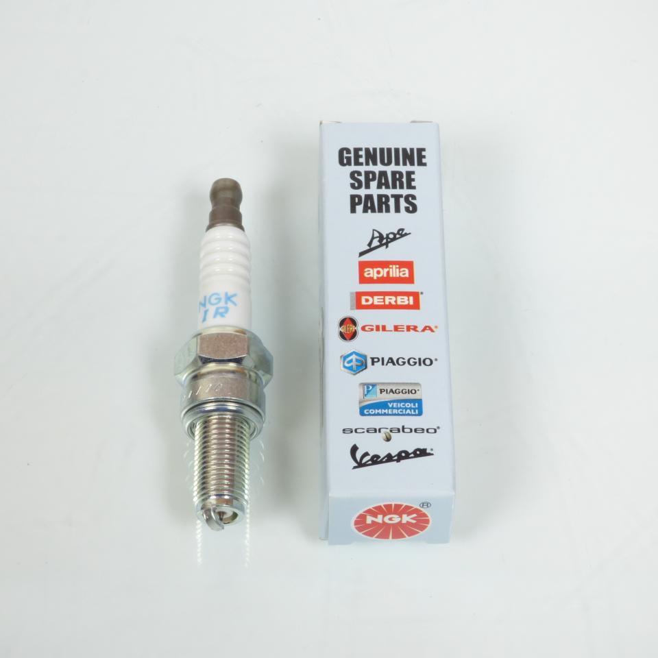 Bougie d'allumage pour Aprilia RSV4