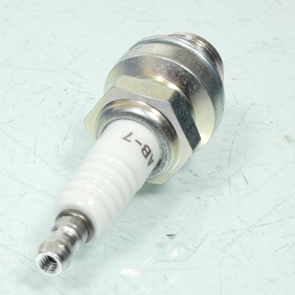 Bougie d'allumage NGK AB-7 pour moto neige Aktiv 290 A600 1975 à 1980 à l'unité