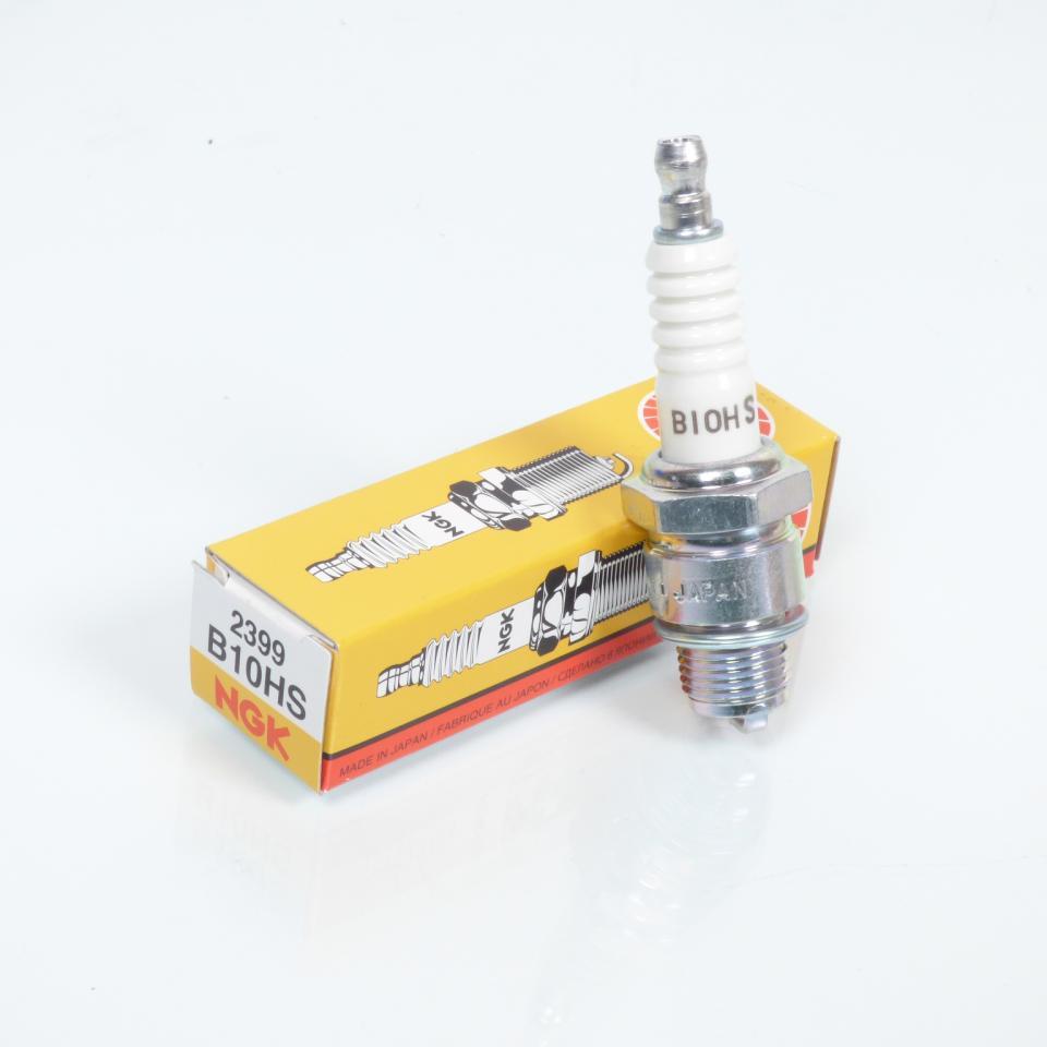 Bougie d'allumage NGK pour Moto Derbi 50 GPR 1997 à 2020 B10HS / 2399 Neuf