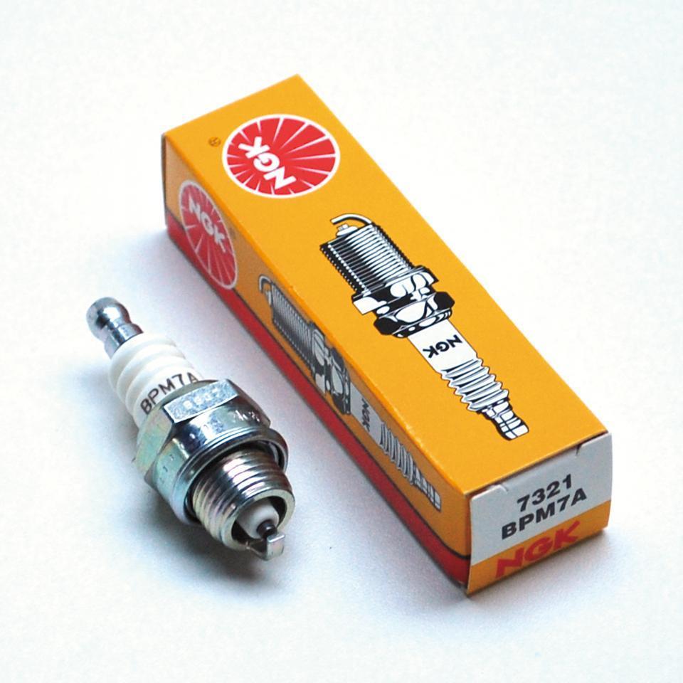 Bougie d'allumage NGK pour Auto BPM7A / 7321 Neuf