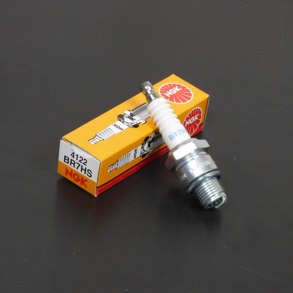 Bougie d'allumage NGK pour Quad Aeon 100 Cobra 4X2 2002 à 2004 Neuf