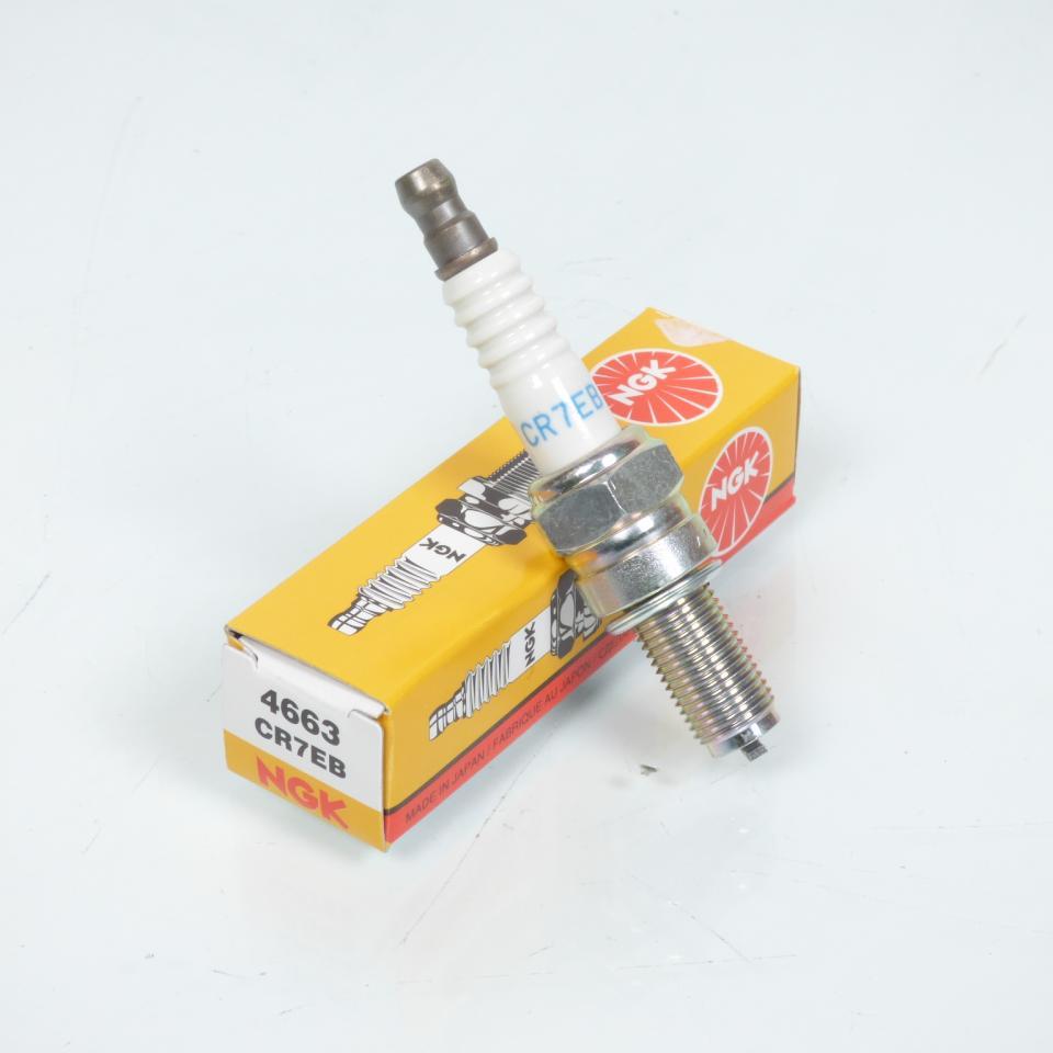 Bougie d'allumage NGK pour Scooter Aprilia 125 Sport City One 2008 à 2013 Neuf