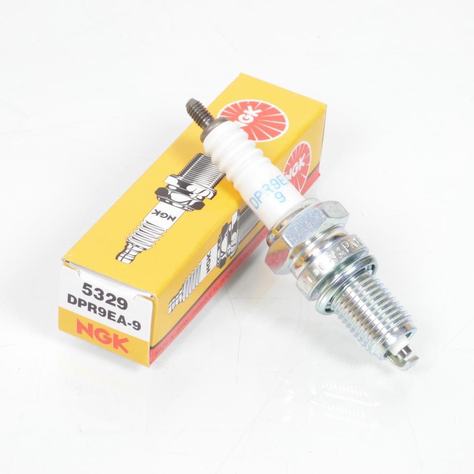 Bougie d'allumage NGK pour Moto Honda 1300 Cb Super Four 1997 à 2010 DPR9EA-9 / 5329 Neuf