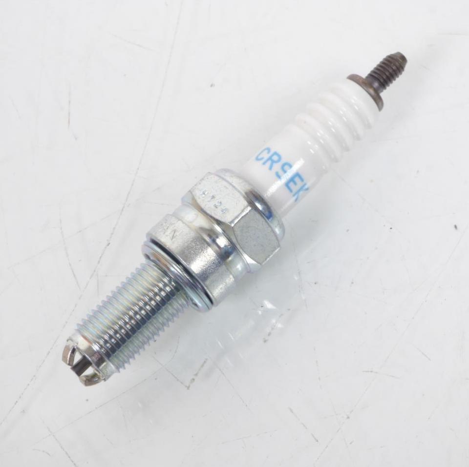 Bougie d'allumage NGK pour Moto CCM 650 R30 Après 2002 Neuf