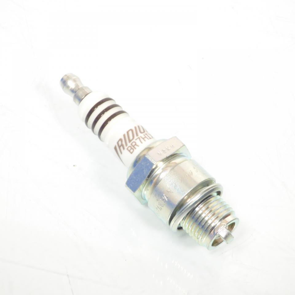 Bougie d'allumage NGK pour Mobylette Fantic 50 ISSIMO Après 1995 Neuf