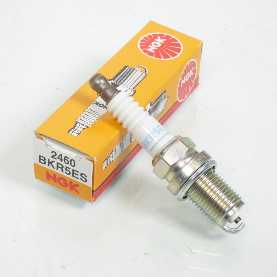 Bougie d'allumage NGK pour Moto Honda 1800 Gl F6C Valkyrie 2014 à 2016 BKR5ES / 2460 / Par 10 Neuf
