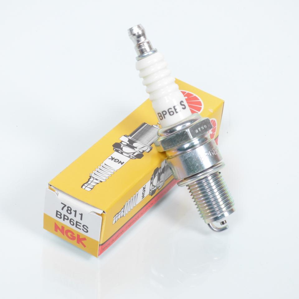 Bougie d'allumage NGK pour Moto BMW 1000 R 100 1986 à 2020 BP6ES / 7811 Neuf