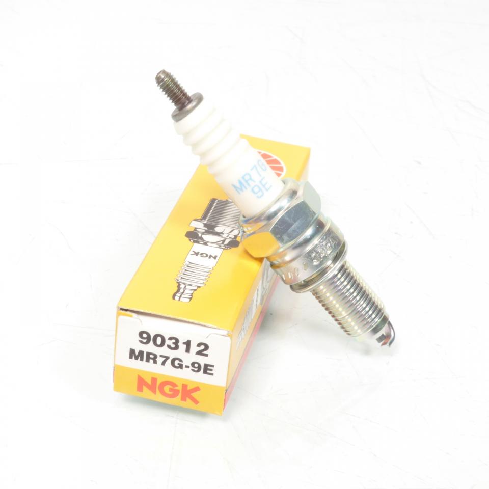Bougie d'allumage NGK pour Scooter Honda 125 SH Avant 2020 MR7G-9E / 90312 / 31917-K77-V01 / Par 10 Neuf