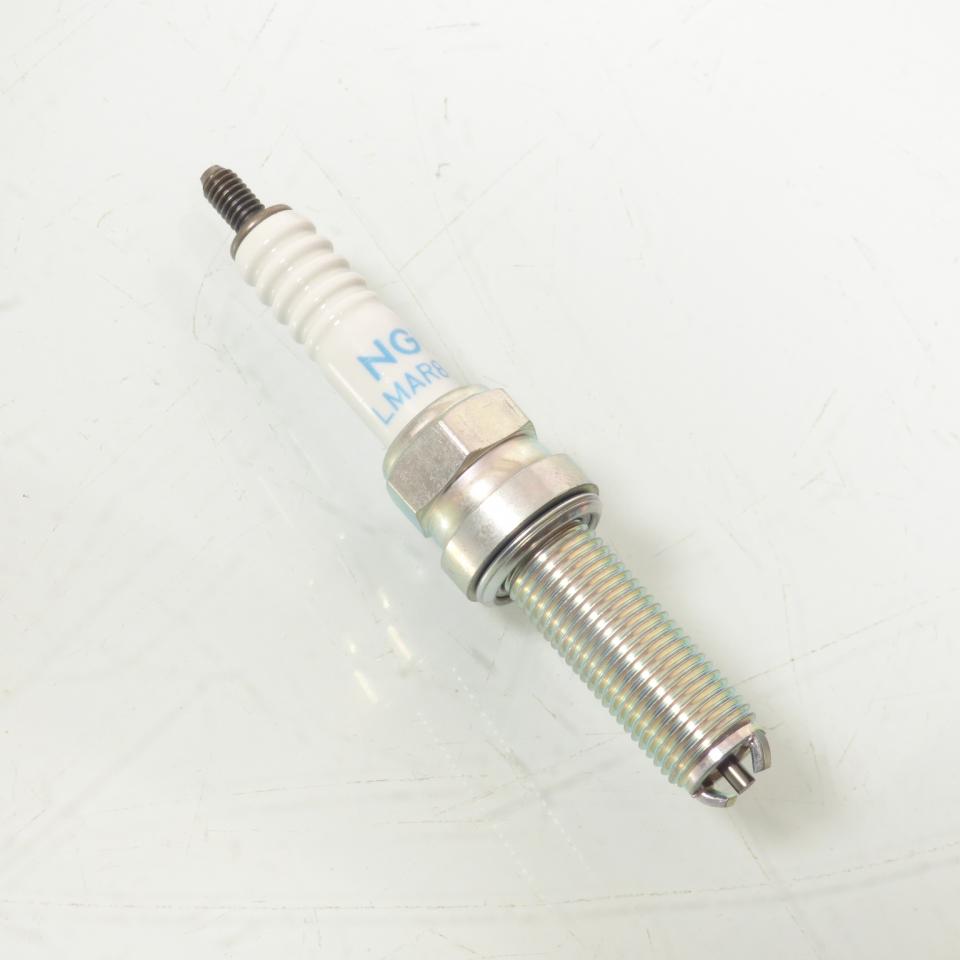 Bougie d'allumage NGK pour moto Yamaha 250 WR F Après 2021 LMAR8E-J / 90398 Neuf