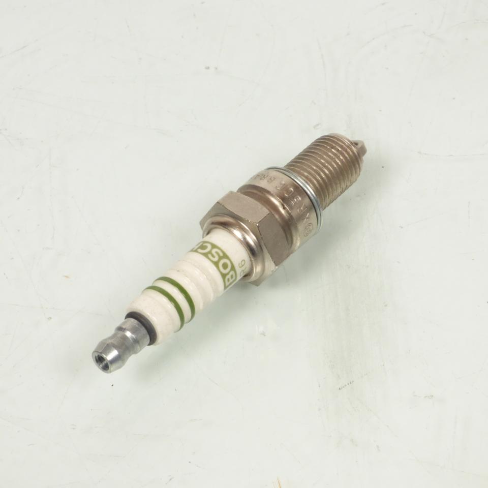Bougie d'allumage Bosch XR5CC / 0242145502-741 pour auto Neuf