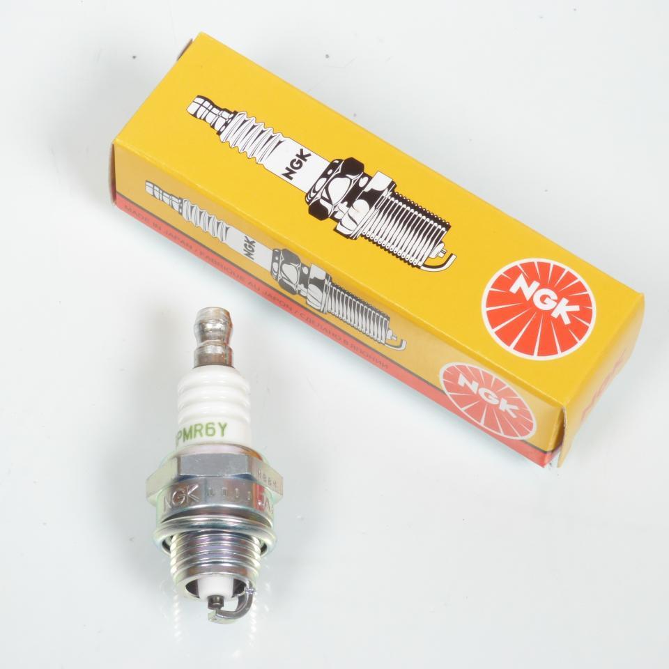 Bougie d'allumage NGK pour auto BPMR6Y / 5256 Neuf