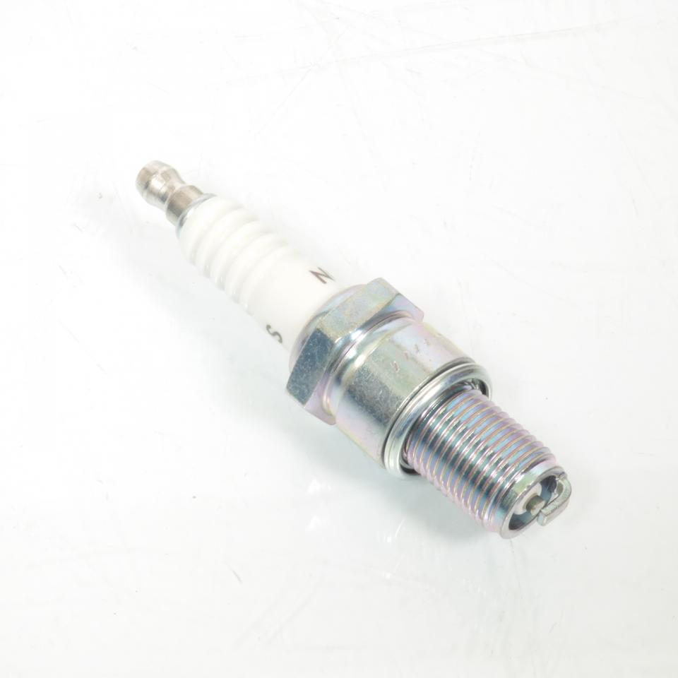 Bougie d'allumage NGK pour Moto Moto Guzzi 750 Nevada 1982 à 2002 B8ES Neuf