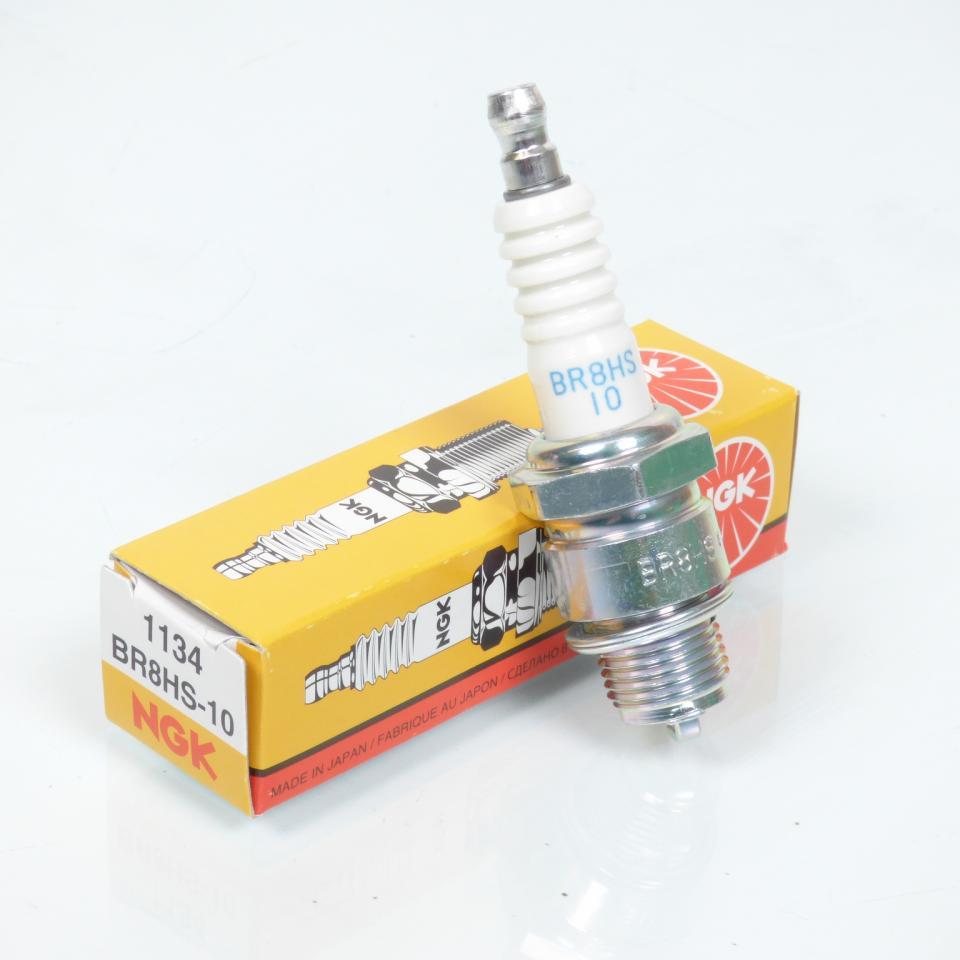 Bougie d'allumage NGK pour scooter MBK 100 Ovetto 1999 à 2005 BR8HS-10 / 7204 Neuf