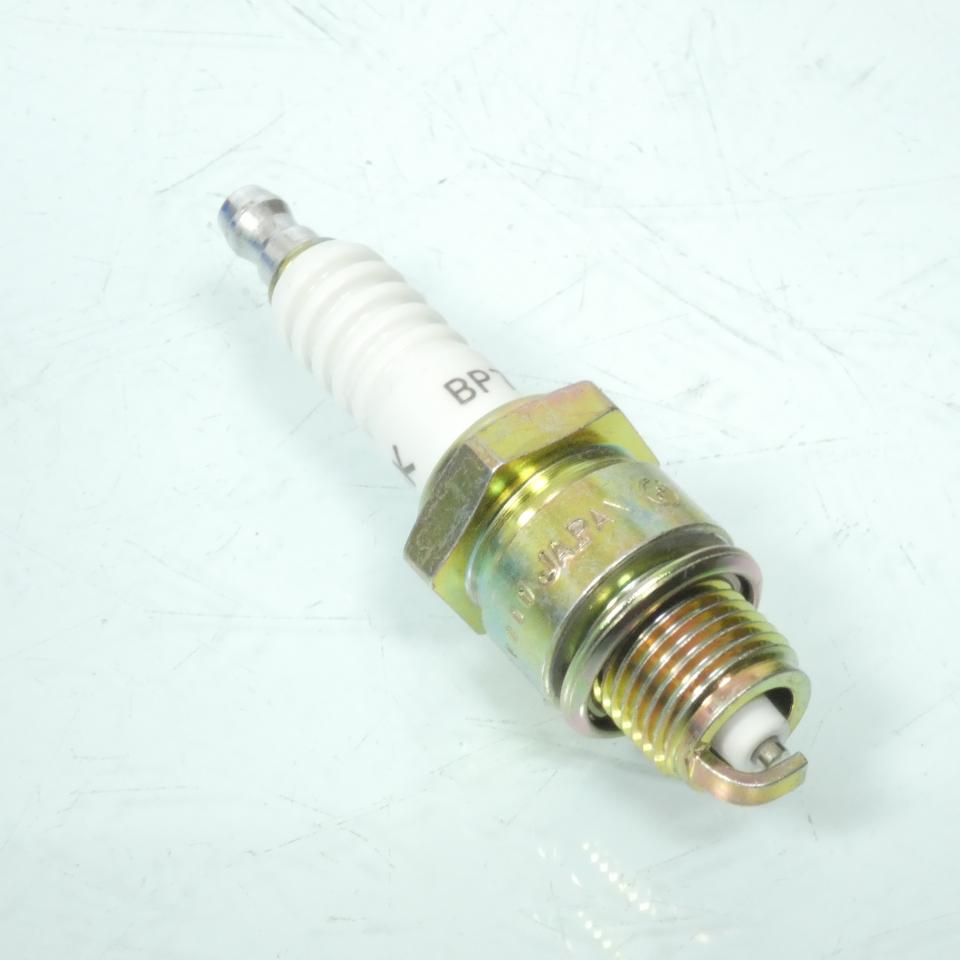 Bougie d'allumage NGK pour Moto Sachs 50 KX 5 Après 1986 Neuf