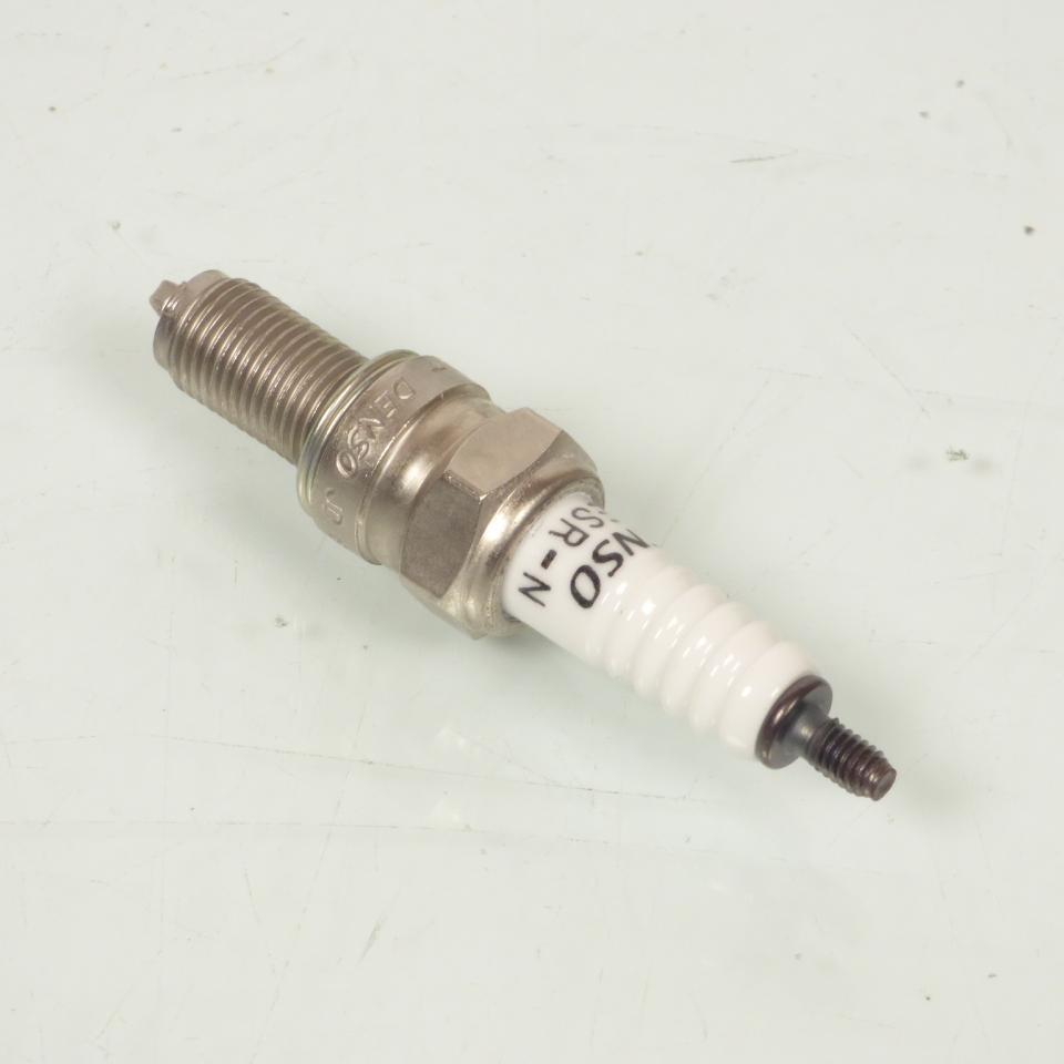 Bougie d'allumage Denso pour Moto Sachs 650 Roadster Après 1999 Neuf