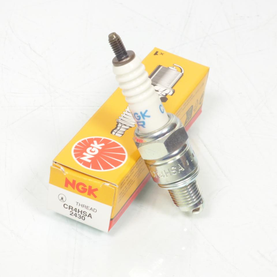 Bougie d'allumage NGK pour moto CR4HSA / 2430 Neuf
