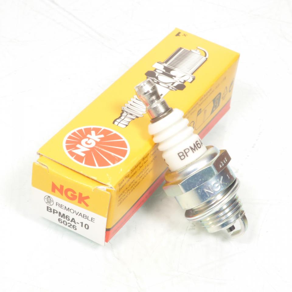 Bougie d'allumage NGK pour auto BPM6A-10 / 6026 / 10 Neuf