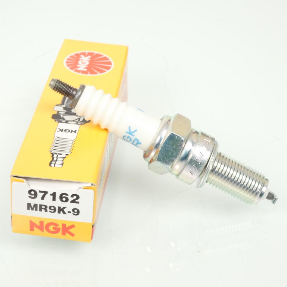 Bougie d'allumage NGK pour moto Yamaha 850 NIKEN Après 2018 MR9K-9 / 97162 Neuf