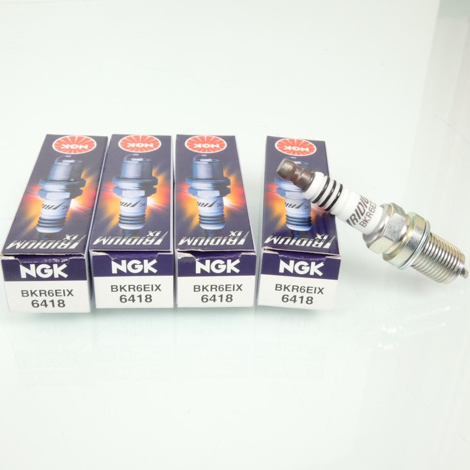 Bougie d'allumage NGK pour Moto BMW 1200 R C Montauk 2000 à 2003 BKR6EIX / 6418 / Par 4 Neuf