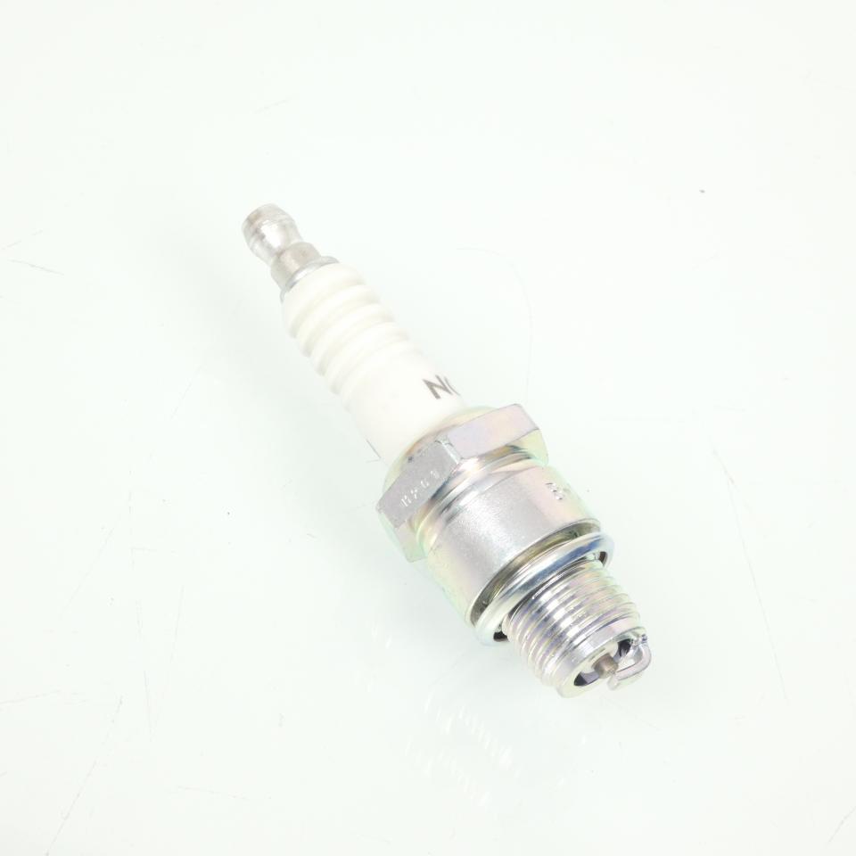 Bougie d'allumage NGK pour moto B-2H / 3411 / Par 10 Neuf