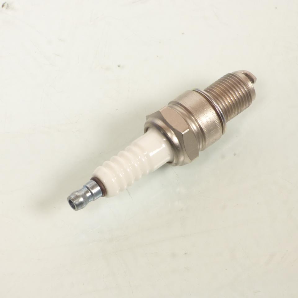 Bougie d'allumage Denso W22EP-U / 3085 pour moto 12121338146 Neuf