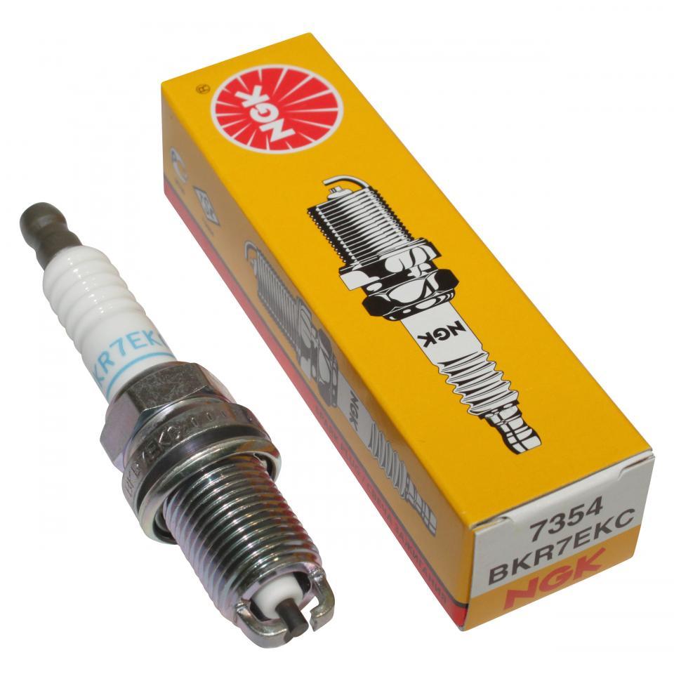 Bougie d'allumage NGK pour Moto BMW 850 R R 1997 à 2006 BKR7EKC / 7354 Neuf