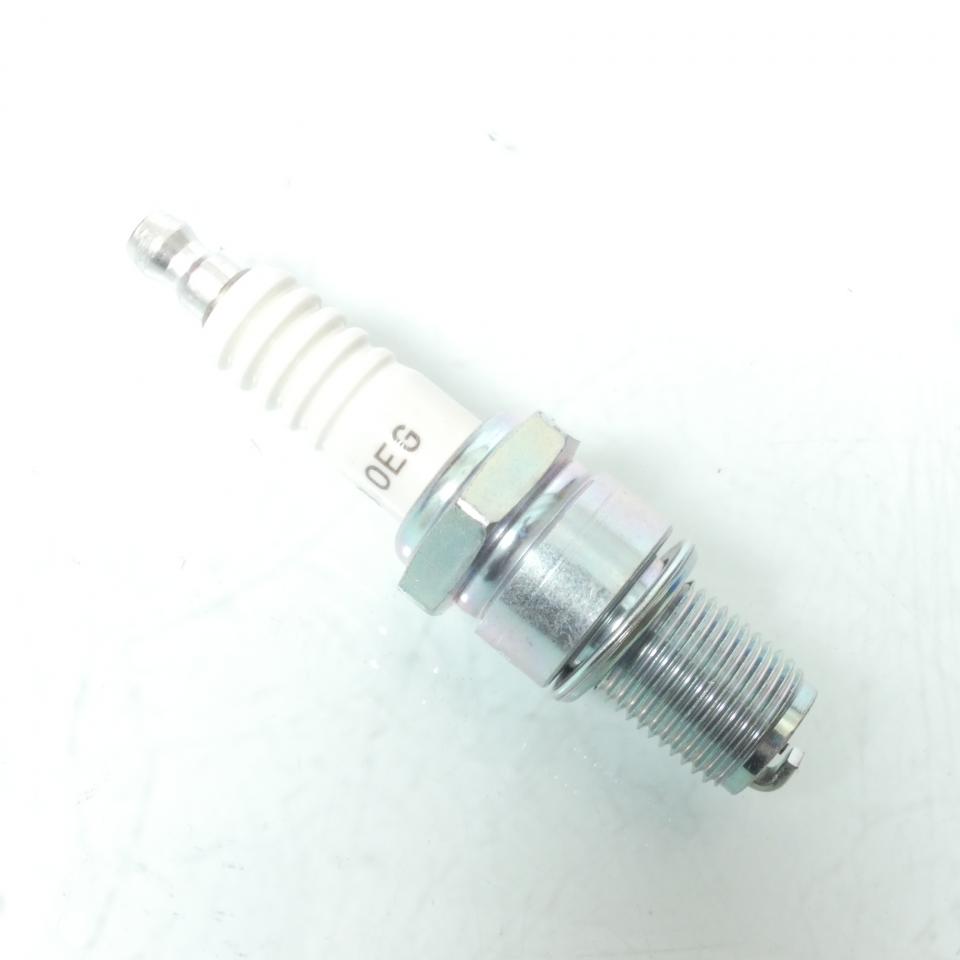 Bougie d'allumage NGK pour Moto Bultaco 125 PURSANG MK6 Après 1999 Neuf